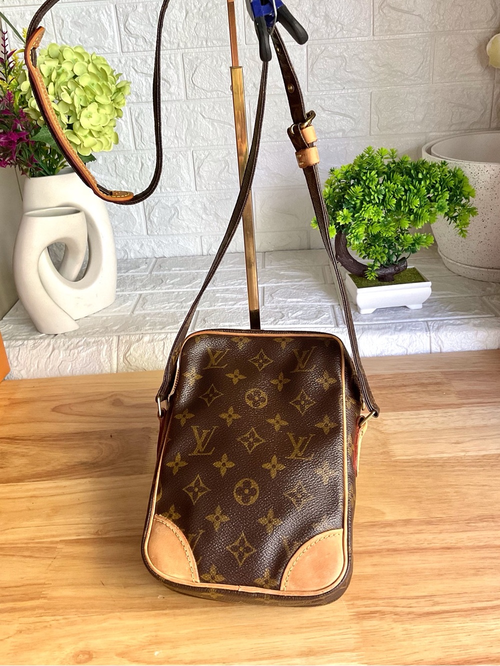 ✅LV AUTHENTIC Monogram Messenger UNISEX Bag LOUIS Vuitton - Picture 10 of 14